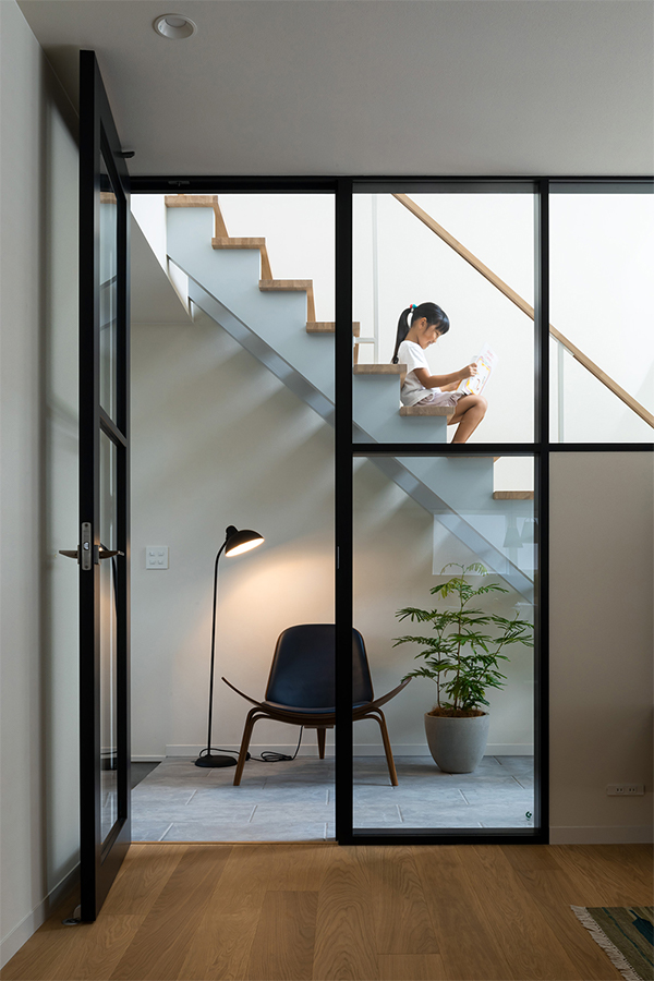 courtyard glass panel